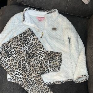 Cozy Kids Pajama Set with Leopard Print